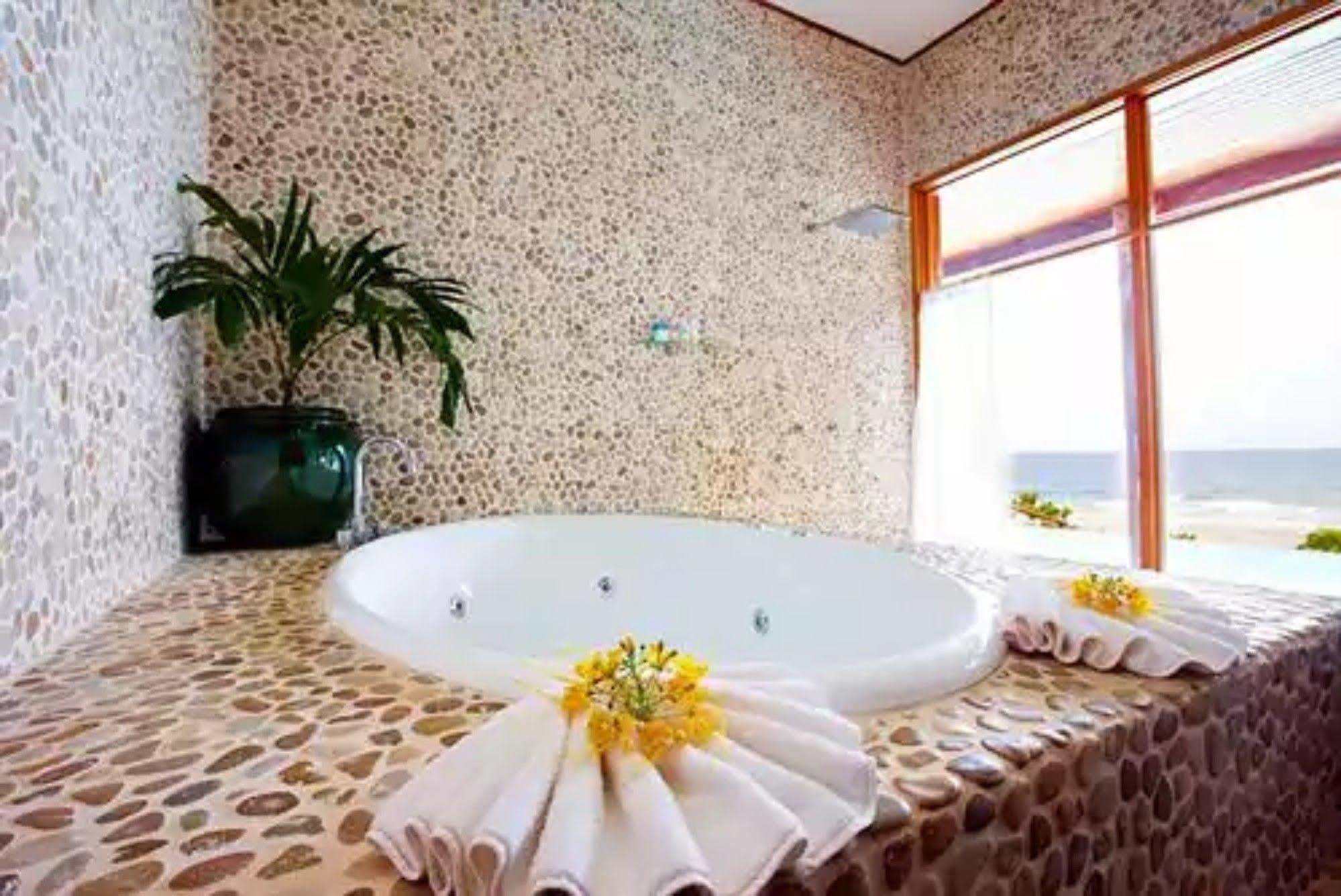 Namale Resort And Spa Savusavu Buitenkant foto
