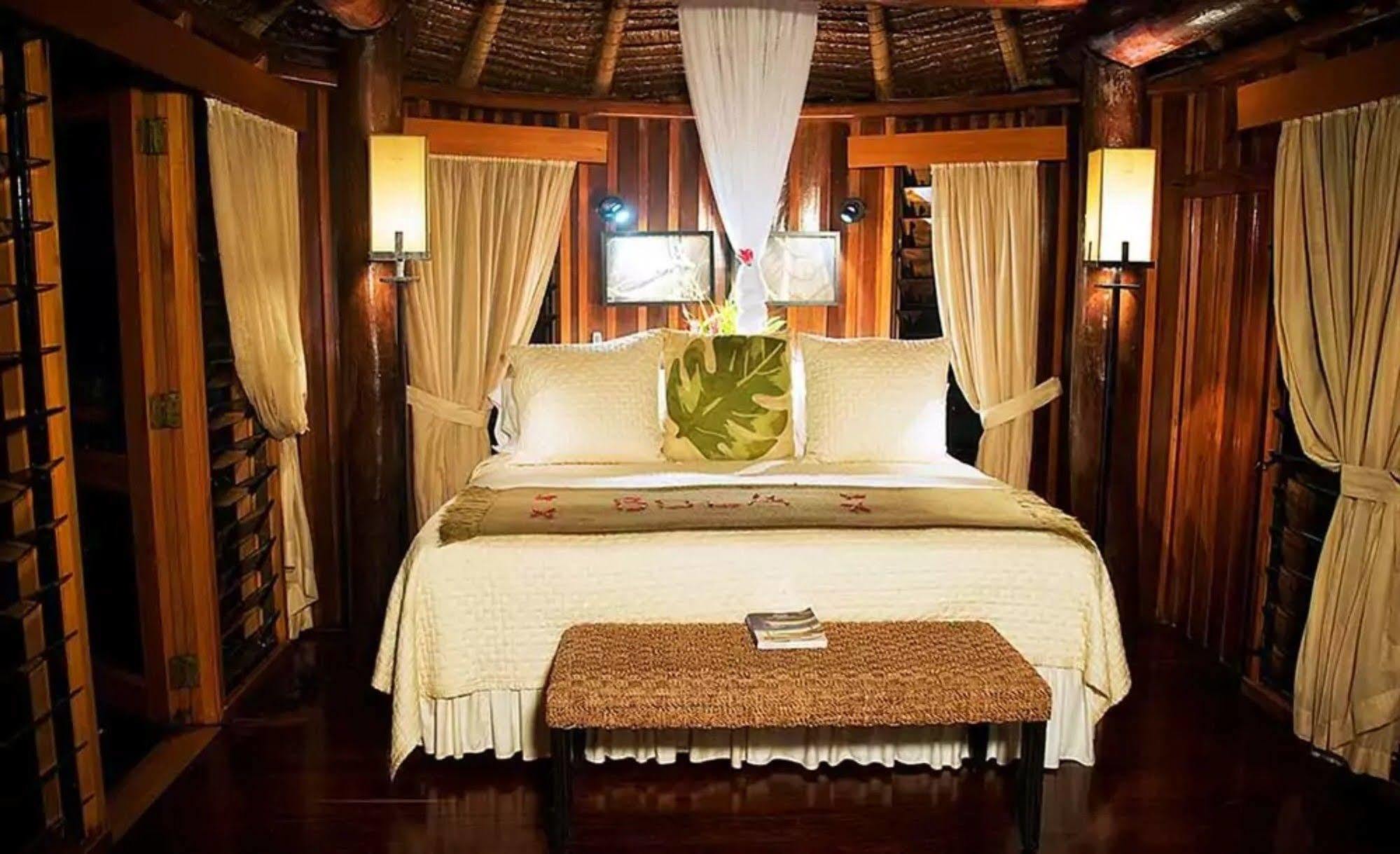 Namale Resort And Spa Savusavu Buitenkant foto