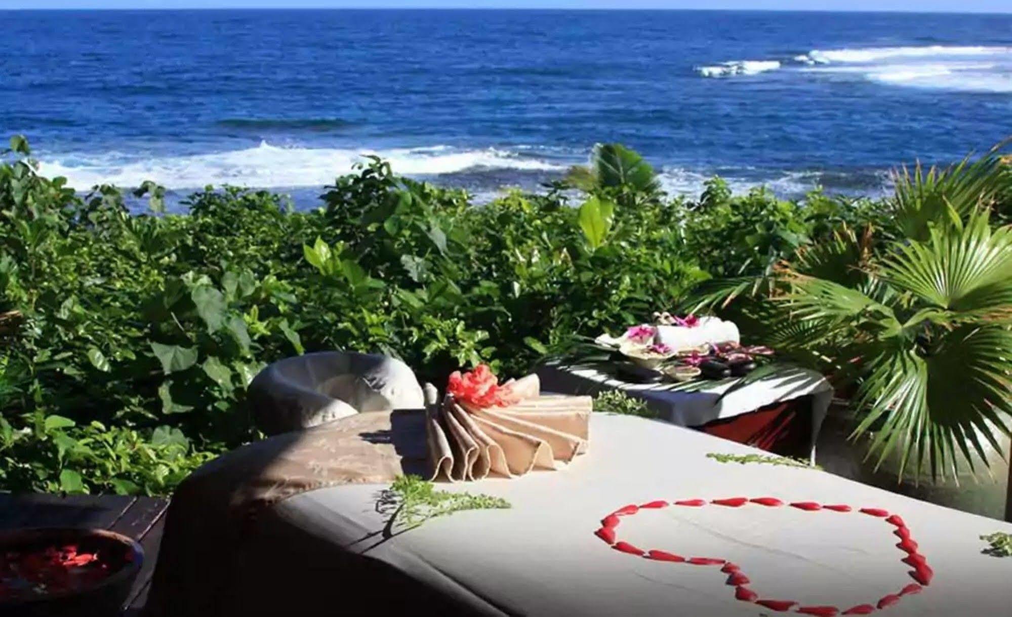 Namale Resort And Spa Savusavu Buitenkant foto